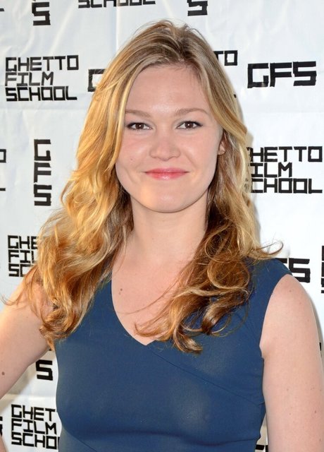 Julia Stiles