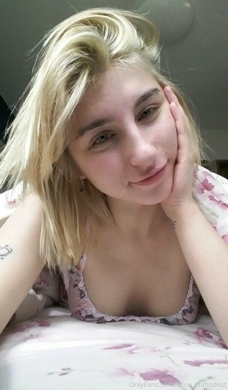 Aliceimmodest