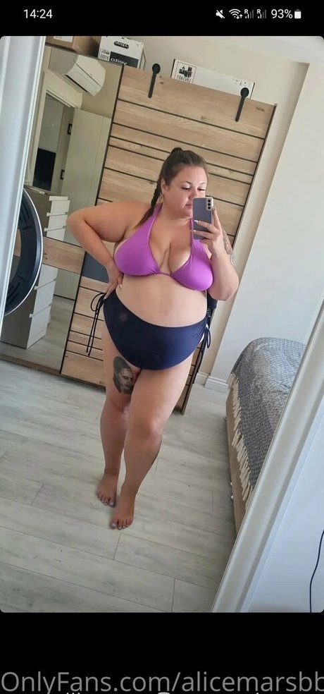 Nacktes geleaktes OnlyFans-Foto von Alicemarsbbwvip
