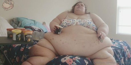 Nacktes geleaktes OnlyFans-Foto von Fatmisstssbbw