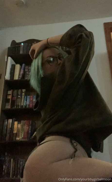 Yourbbygirlselmoon