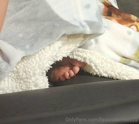 Favorablefeet11