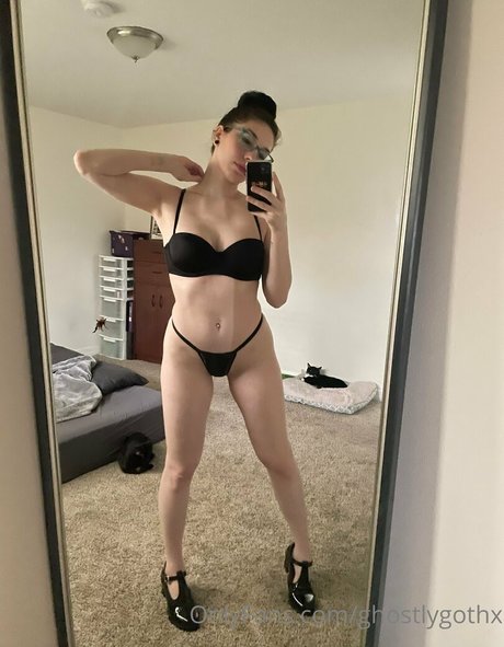 Ghostlygothx