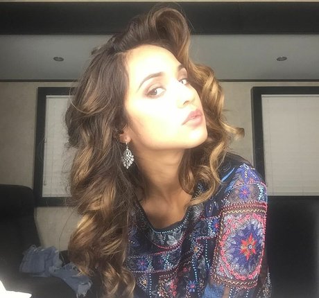Summer Bishil