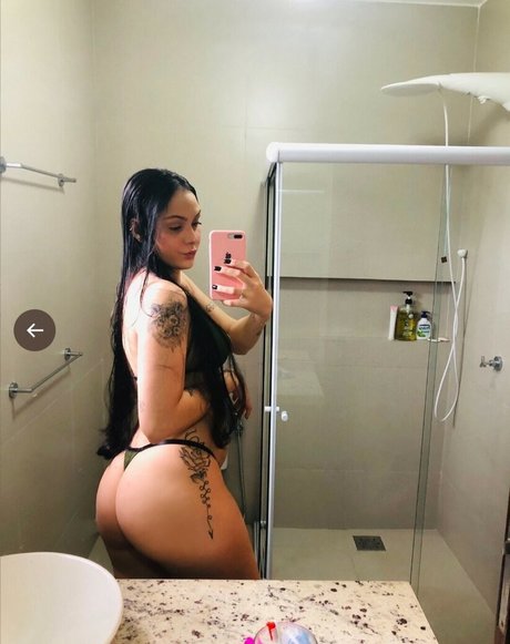 Nacktes geleaktes OnlyFans-Foto von Amandaportinelly