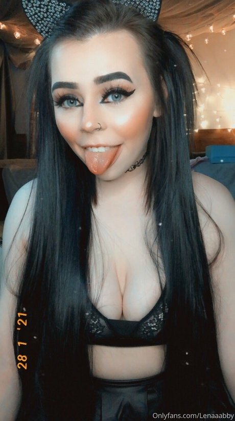 Lenaaabby