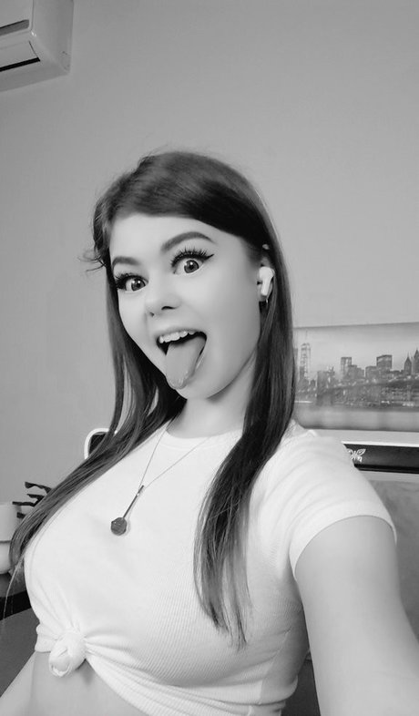 Nacktes geleaktes OnlyFans-Foto von Sophia Wonder