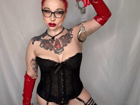 Yourscarletharlotxxx