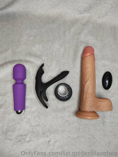 Lizi Goldenblazefree