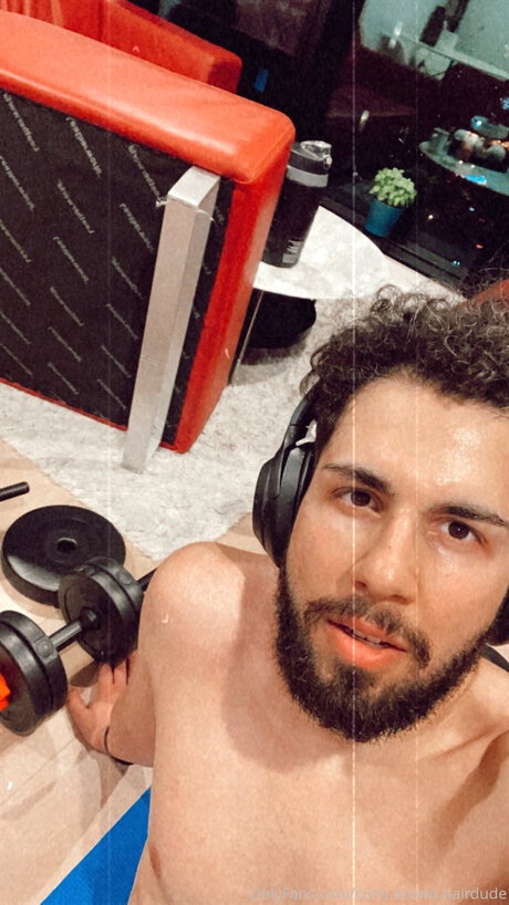 Curly Brown Hairdude