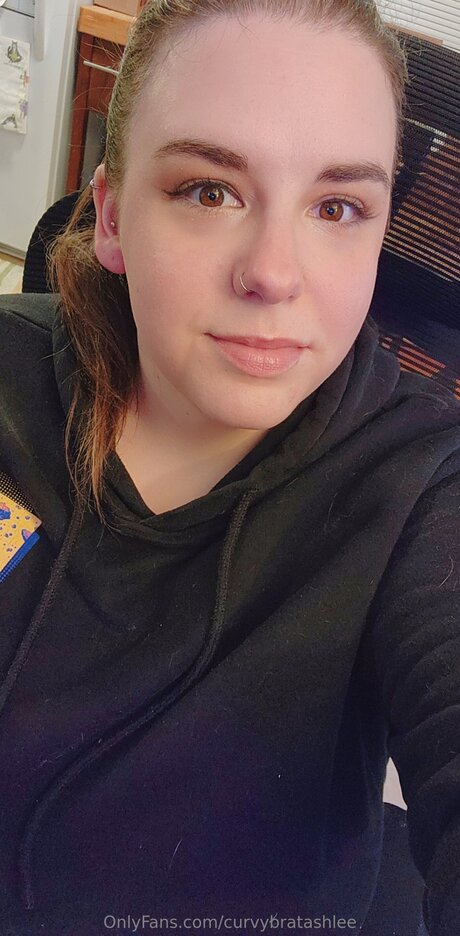 Curvybratashlee