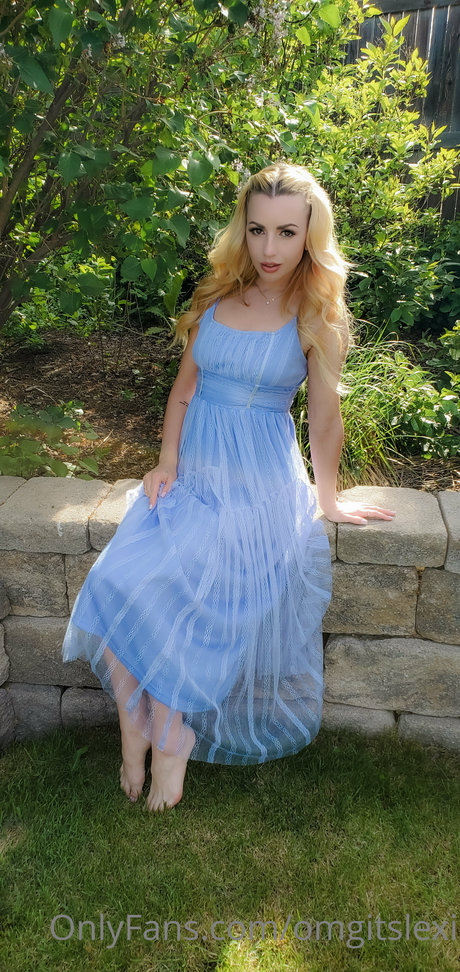 Lexi Belle