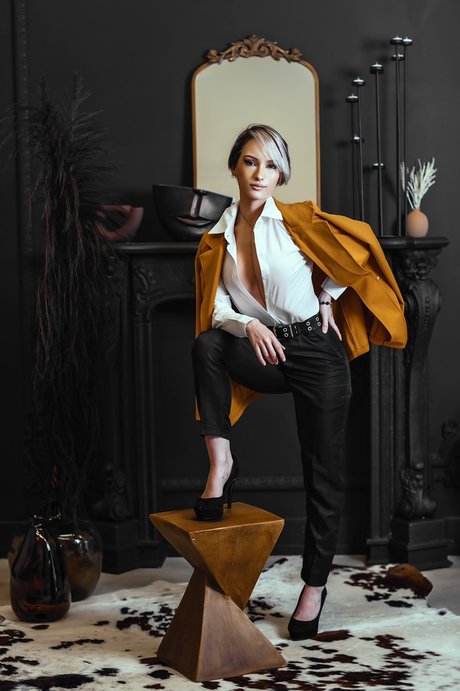 Thedaberrytwins Alex And Leah