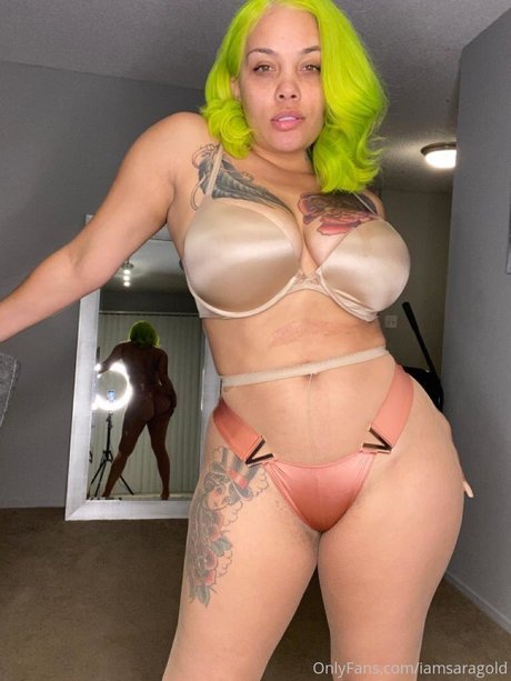 Sara Gold Iamsaragold