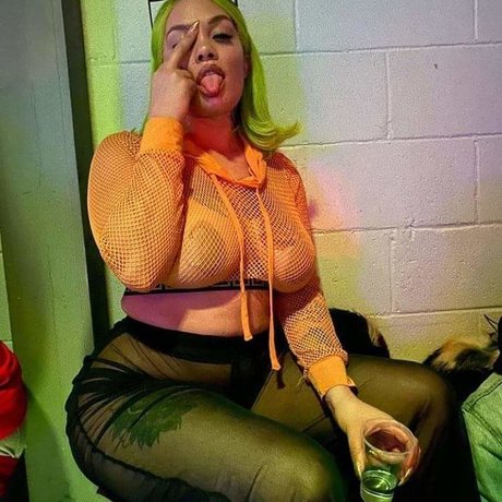 Sara Gold Iamsaragold