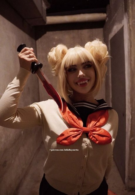 Julia Bayonetta