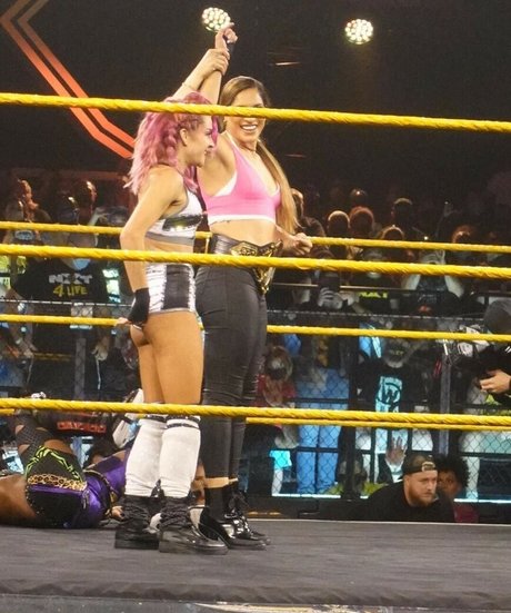 Dakota Kai