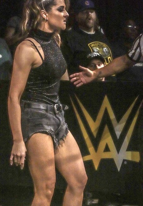 Dakota Kai