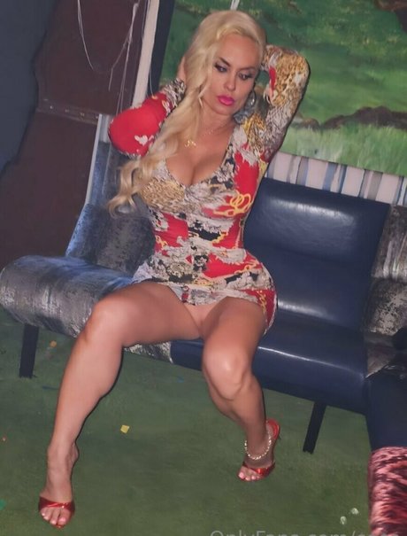 Nicole Coco Austin