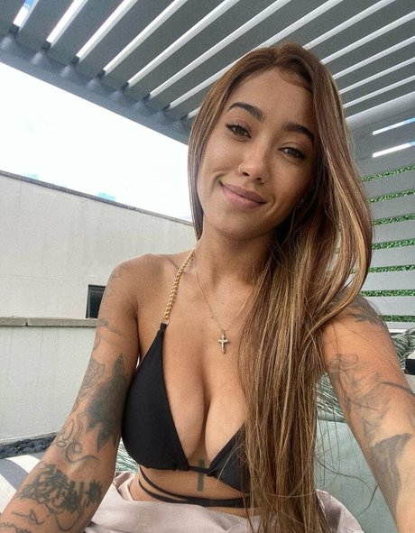 Nacktes geleaktes OnlyFans-Foto von Ashleigh Ogle