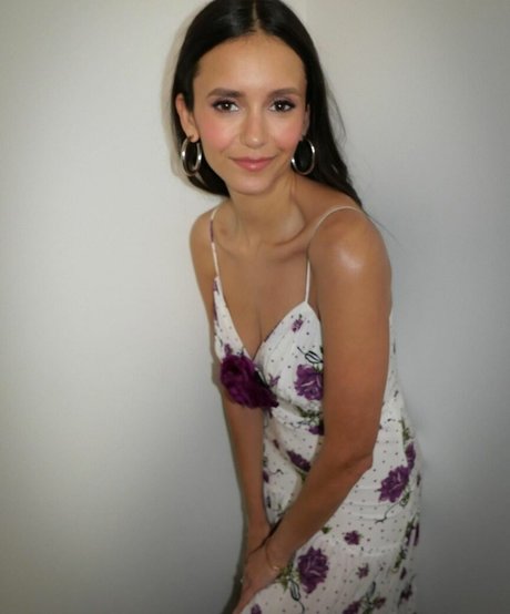 Nina Dobrev