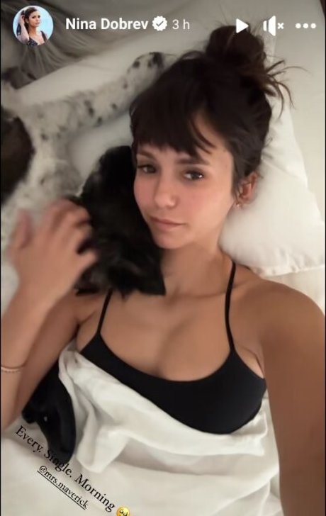 Nina Dobrev
