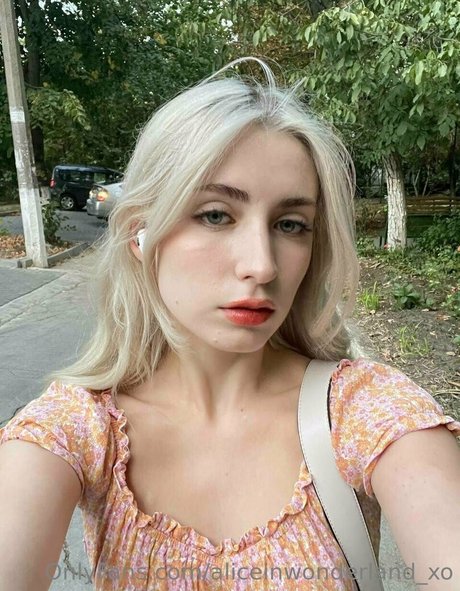 Aliceinwonderlandxo