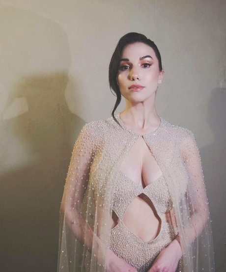 Grace Caroline Currey