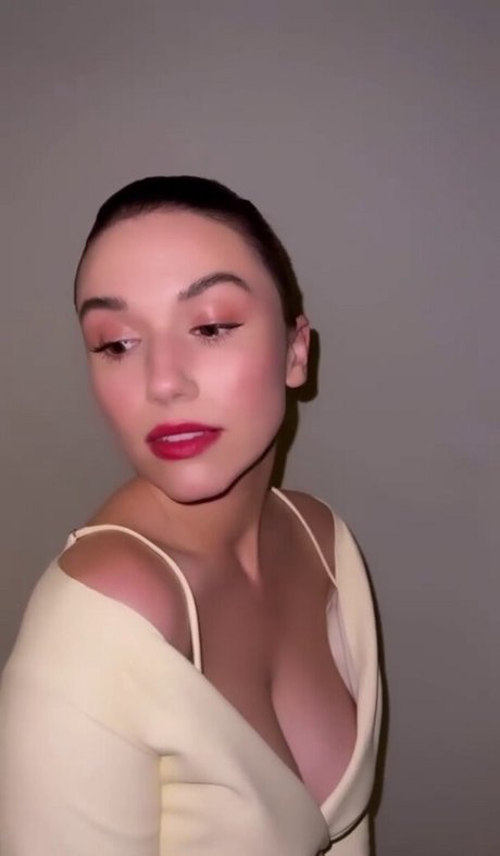 Grace Caroline Currey