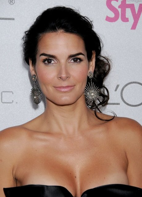 Angie Harmon