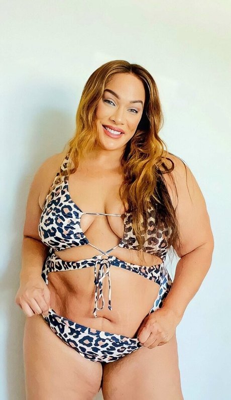Nia Jax