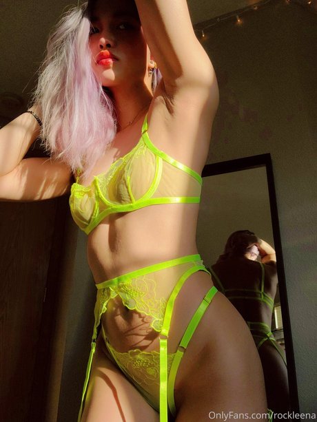 Nacktes geleaktes OnlyFans-Foto von Rockleena