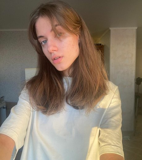 Nacktes geleaktes OnlyFans-Foto von Ypryamkova