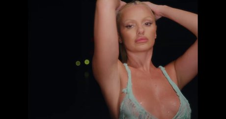 Alexandra Stan
