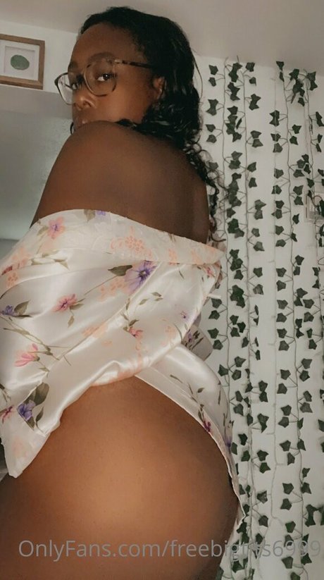 Freebigtits6999