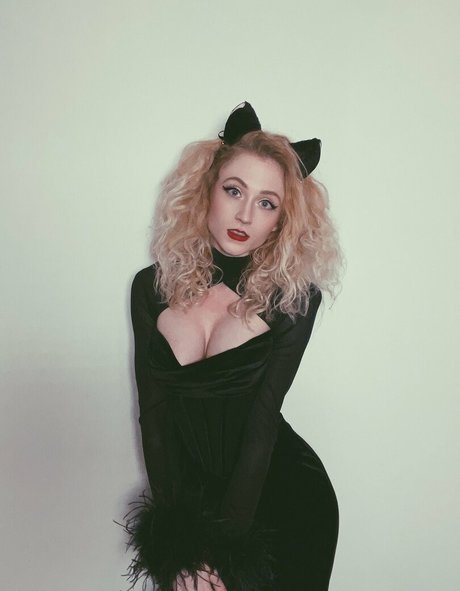 Janet Devlin