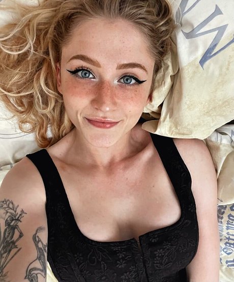 Janet Devlin