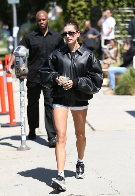 Hailey Baldwin Bieber