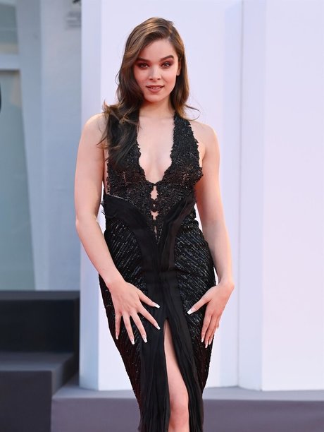Hailee Steinfeld