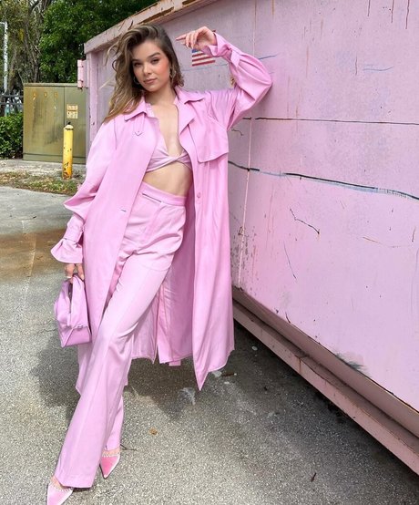 Hailee Steinfeld
