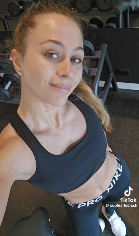 Nacktes geleaktes OnlyFans-Foto von Sophia Flrsch