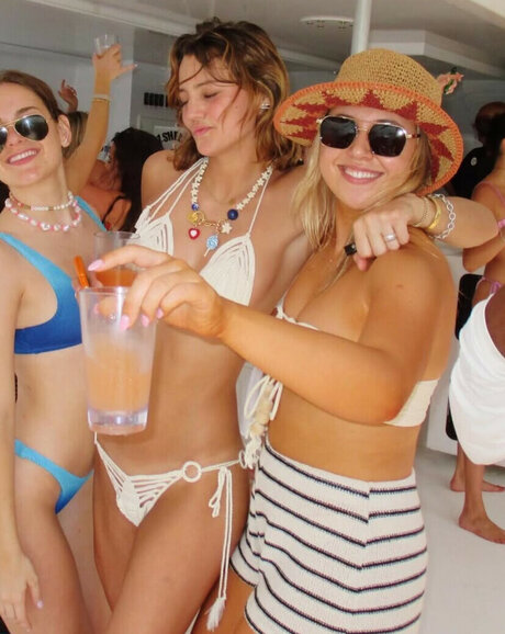 Anna Claire Howland  Annaclairehowland