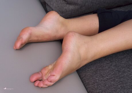 Footlovegirls