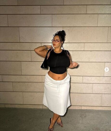 Nacktes geleaktes OnlyFans-Foto von Katelyn Sade