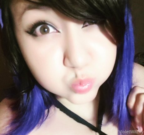 Violetwitchy