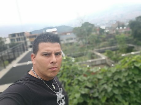 Nacktes geleaktes OnlyFans-Foto von Luis Vasquez