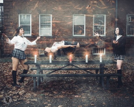 Luz Lenoir Follow On Twitter Instagram E