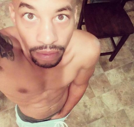 Nacktes geleaktes OnlyFans-Foto von Calikidchristof86