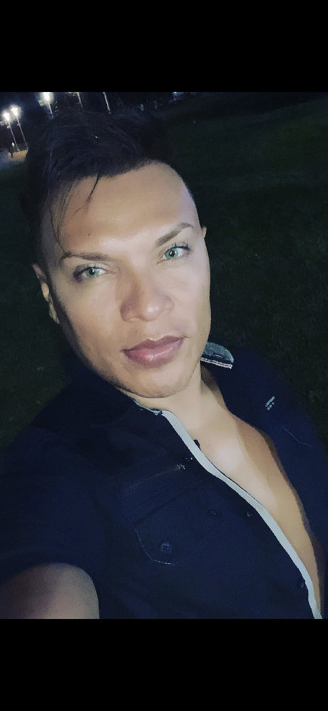 Nacktes geleaktes OnlyFans-Foto von Robert