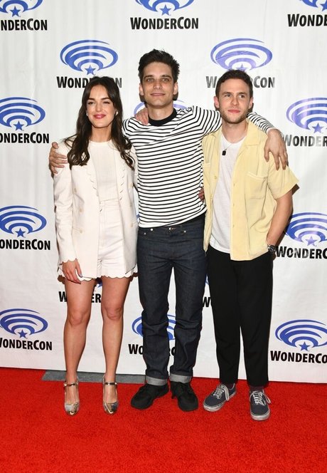 Elizabeth Henstridge